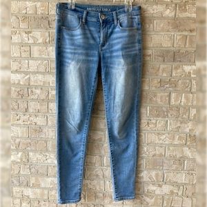 American Eagle Outfitters Super Stretch Jeans Size 6 🌸